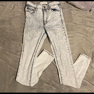 Bullhead High Wasted Acid Wash Jeans